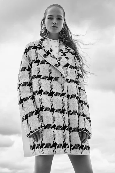 Look 1